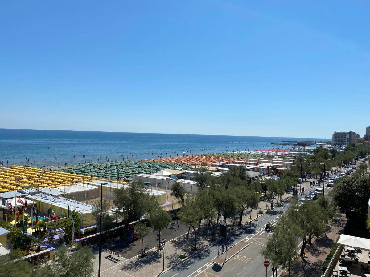 פסארו Hotel Nettuno מראה חיצוני תמונה