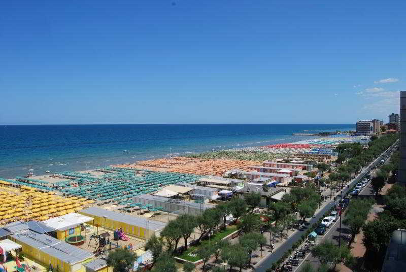 פסארו Hotel Nettuno מראה חיצוני תמונה