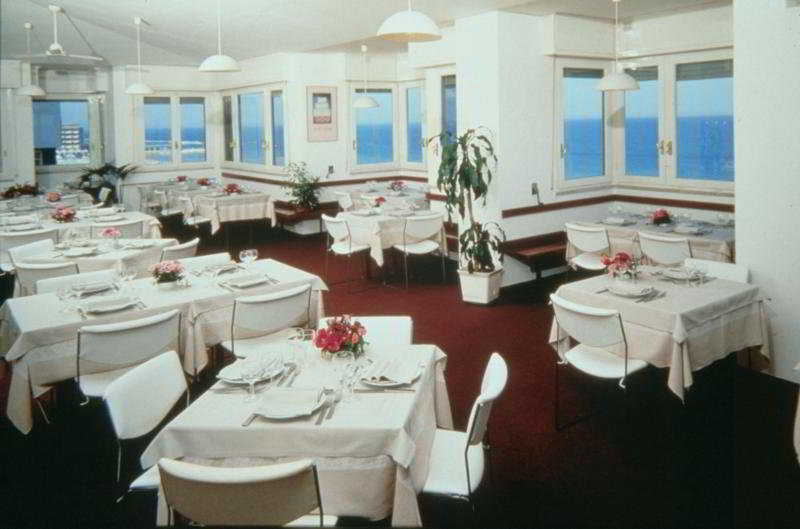 פסארו Hotel Nettuno מראה חיצוני תמונה