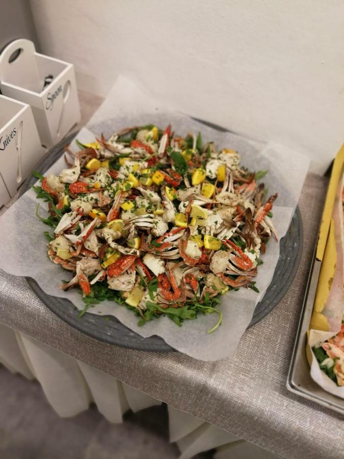 פסארו Hotel Nettuno מראה חיצוני תמונה