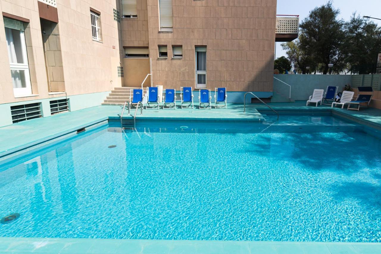פסארו Hotel Nettuno מראה חיצוני תמונה